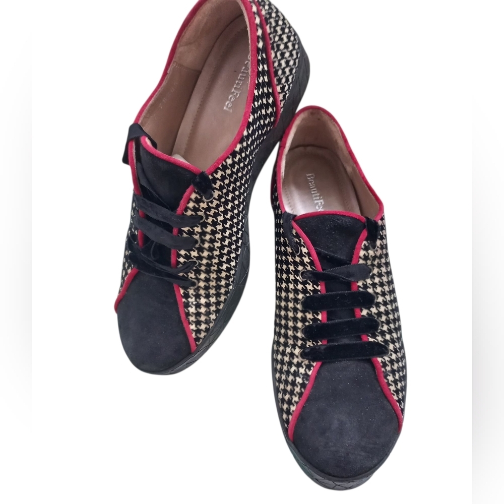 Beautifeel Women's Red/Black Houndstooth Lace-Up Flat Shoes Size 37 EU